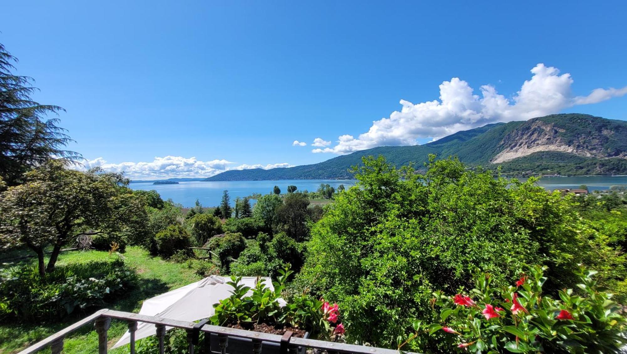 B&B La Lanterna Verbania Buitenkant foto